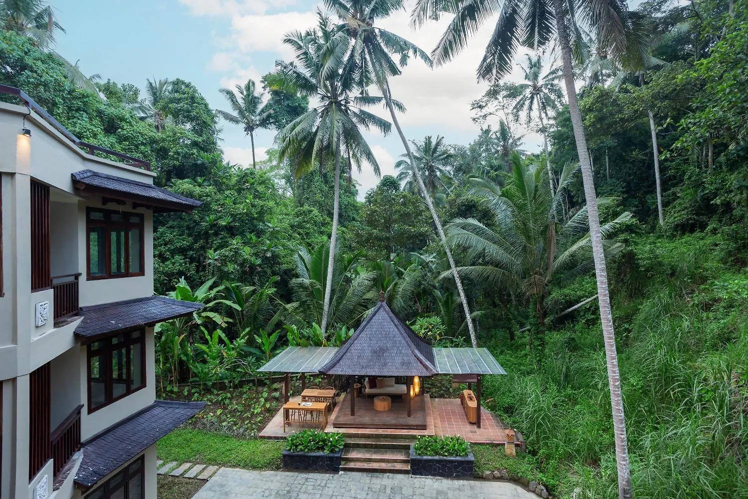 Semana Residences By Cove Ubud  Hotel