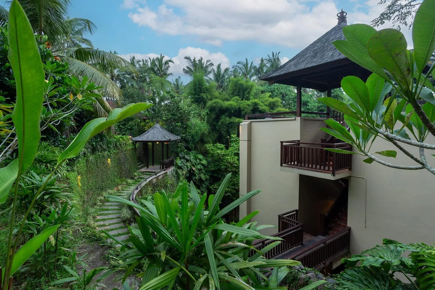 Semana Residences By Cove ウブド